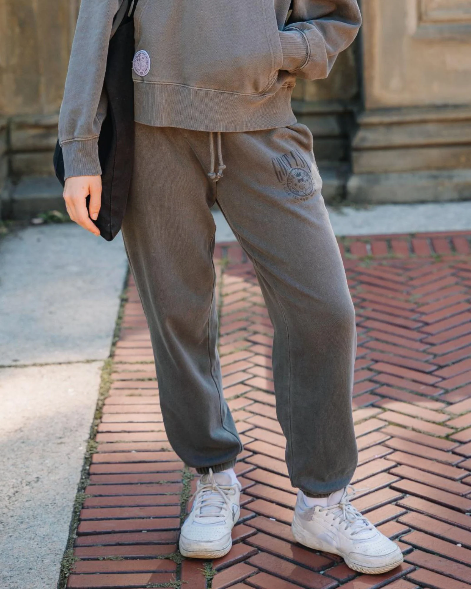 963-women-s-origin-scrunch-sweats-2.webp Women's Origin Scrunch Sweats